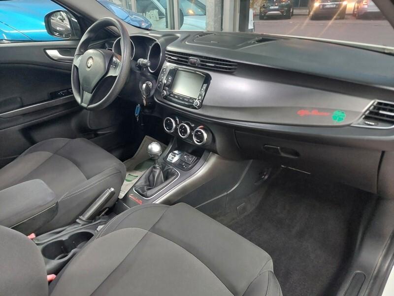 Alfa Romeo Giulietta 1.6 JTDm-2 105 CV Exclusive