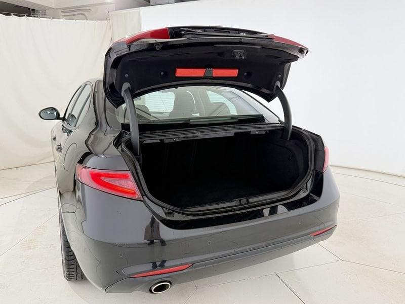 Alfa Romeo Giulia Giulia 2.2 t Giulia 150cv