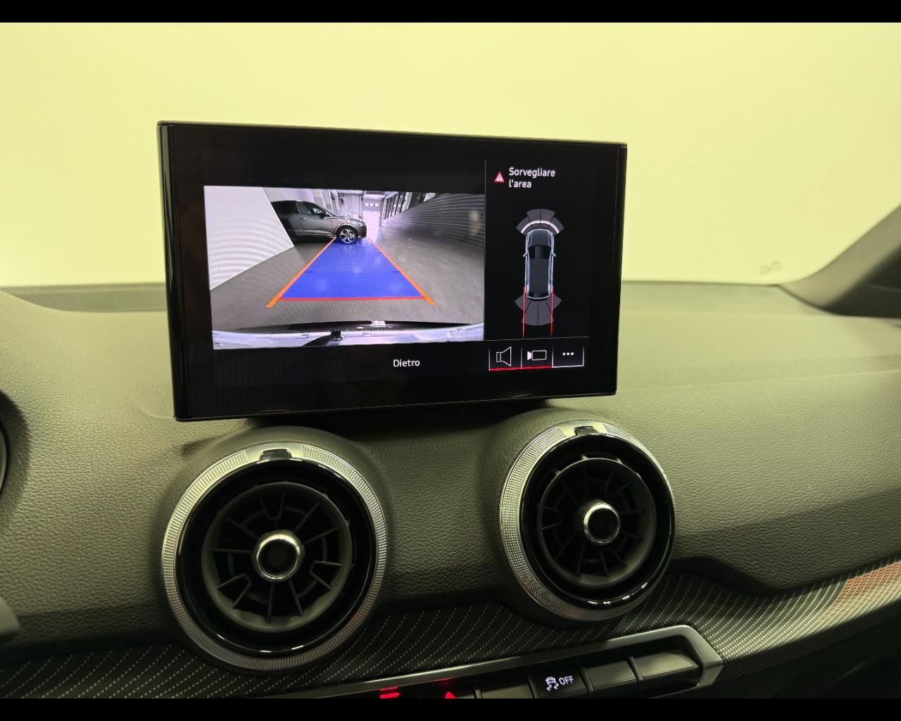 AUDI Q2 35 TDI S-TRONIC IDENITITY BLACK