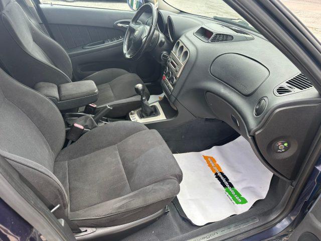 ALFA ROMEO 156 4X4 1.9 JTD 16V Crosswagon Q4 Distinctive