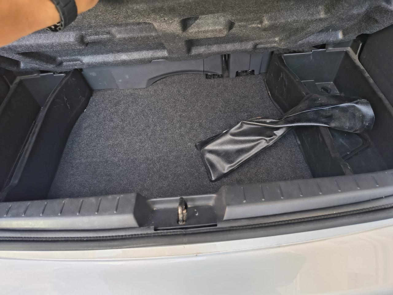 Toyota Yaris 1.0 5 porte