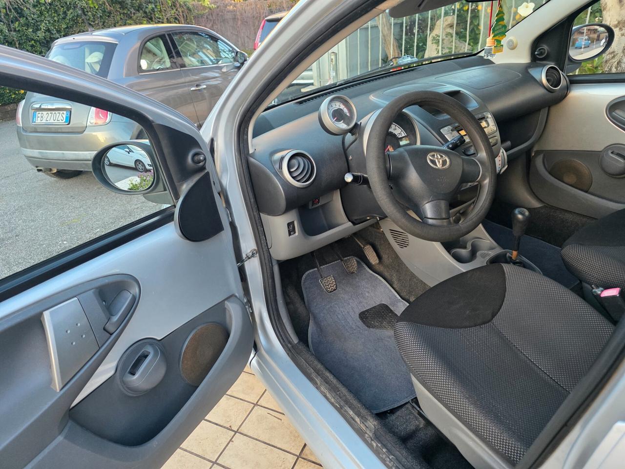 Toyota Aygo 1.0 12V VVT-i 5 porte