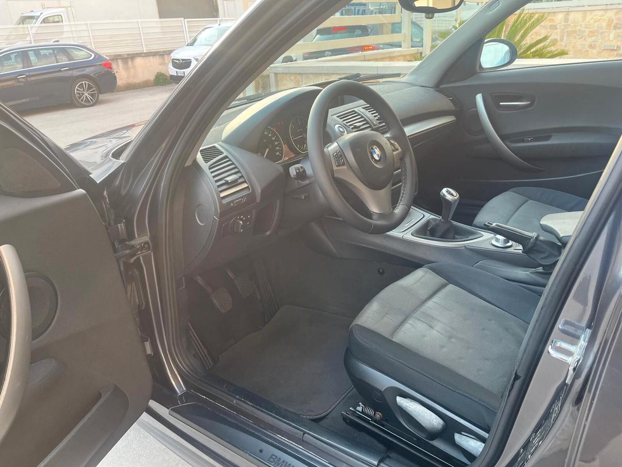 Bmw 118 118d cat 5 porte Futura
