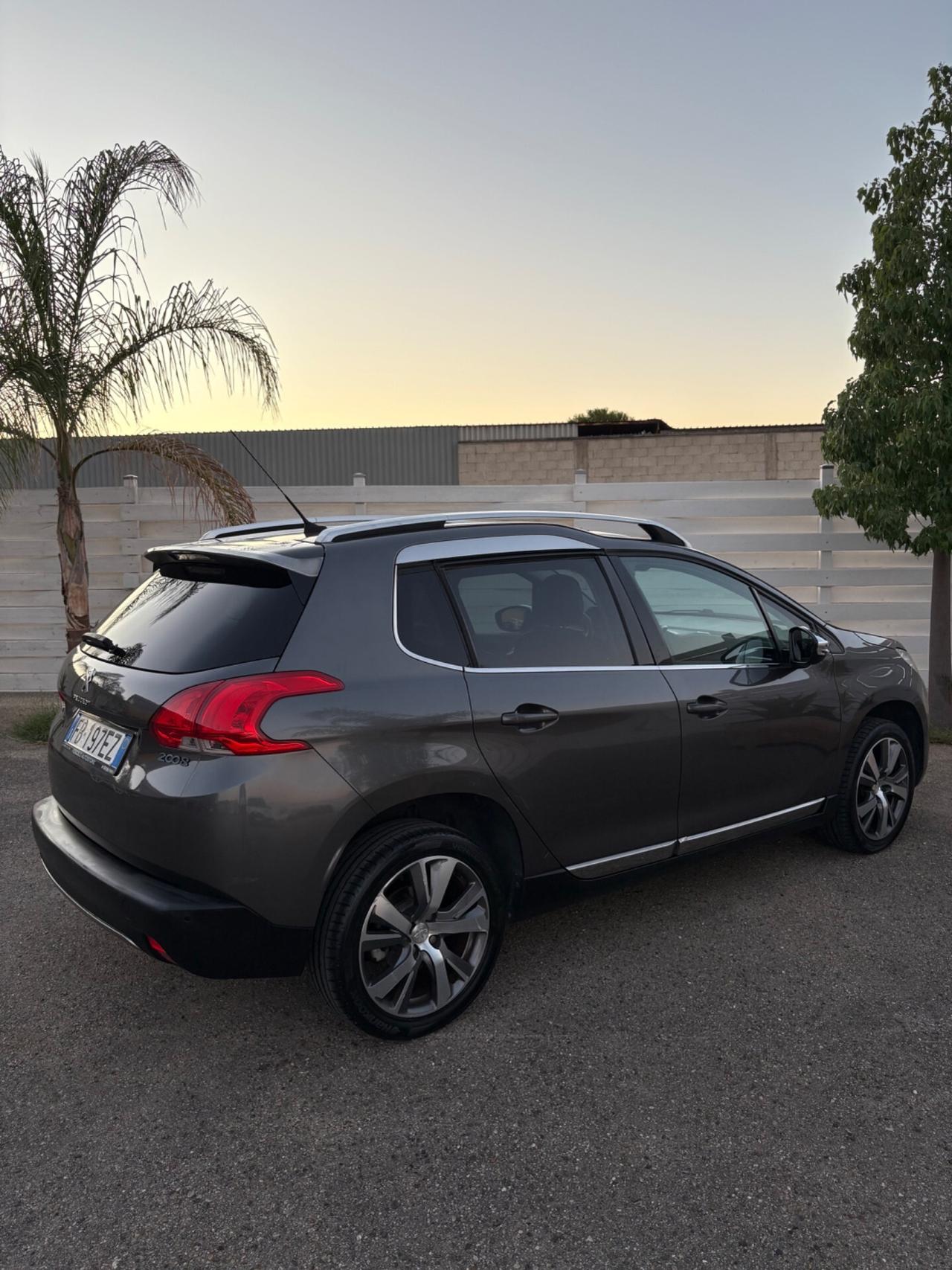 Peugeot 2008 Allure unico proprietario tagliando e distribuzione ok