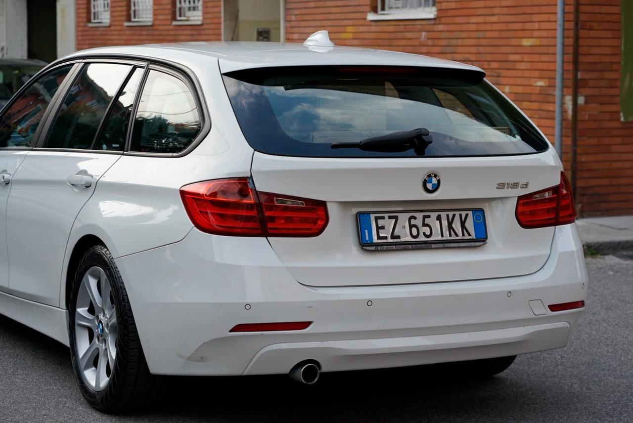 BMW 318 318d Touring Business aut.