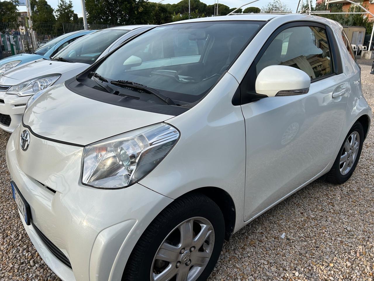 Toyota iQ 1.0 CVT Lounge Euro 5 solo 59000 km