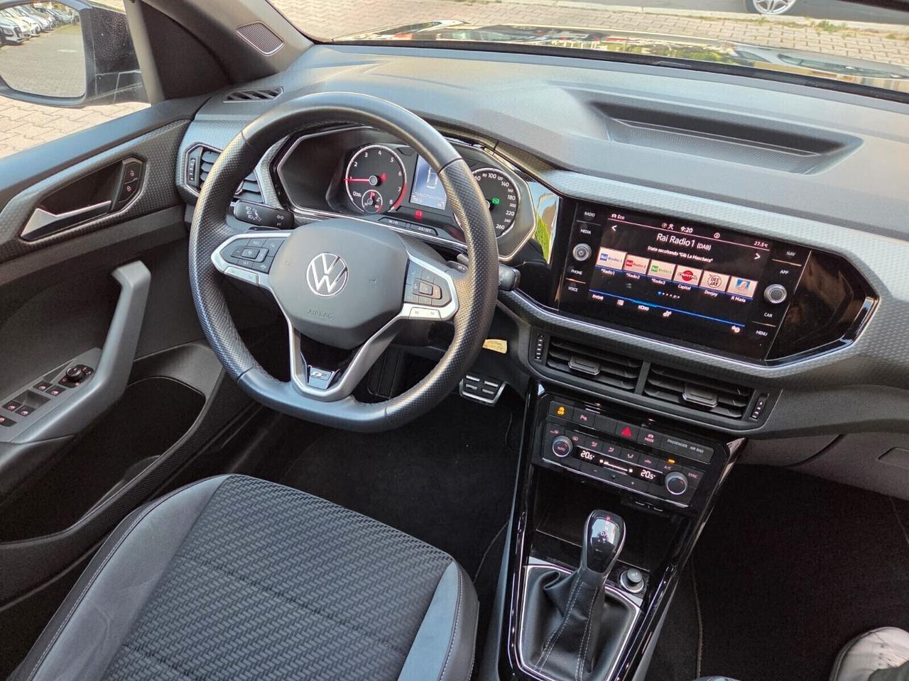 Volkswagen T-Cross 1.0 110 CV DSG R-LINE 15.000 KM
