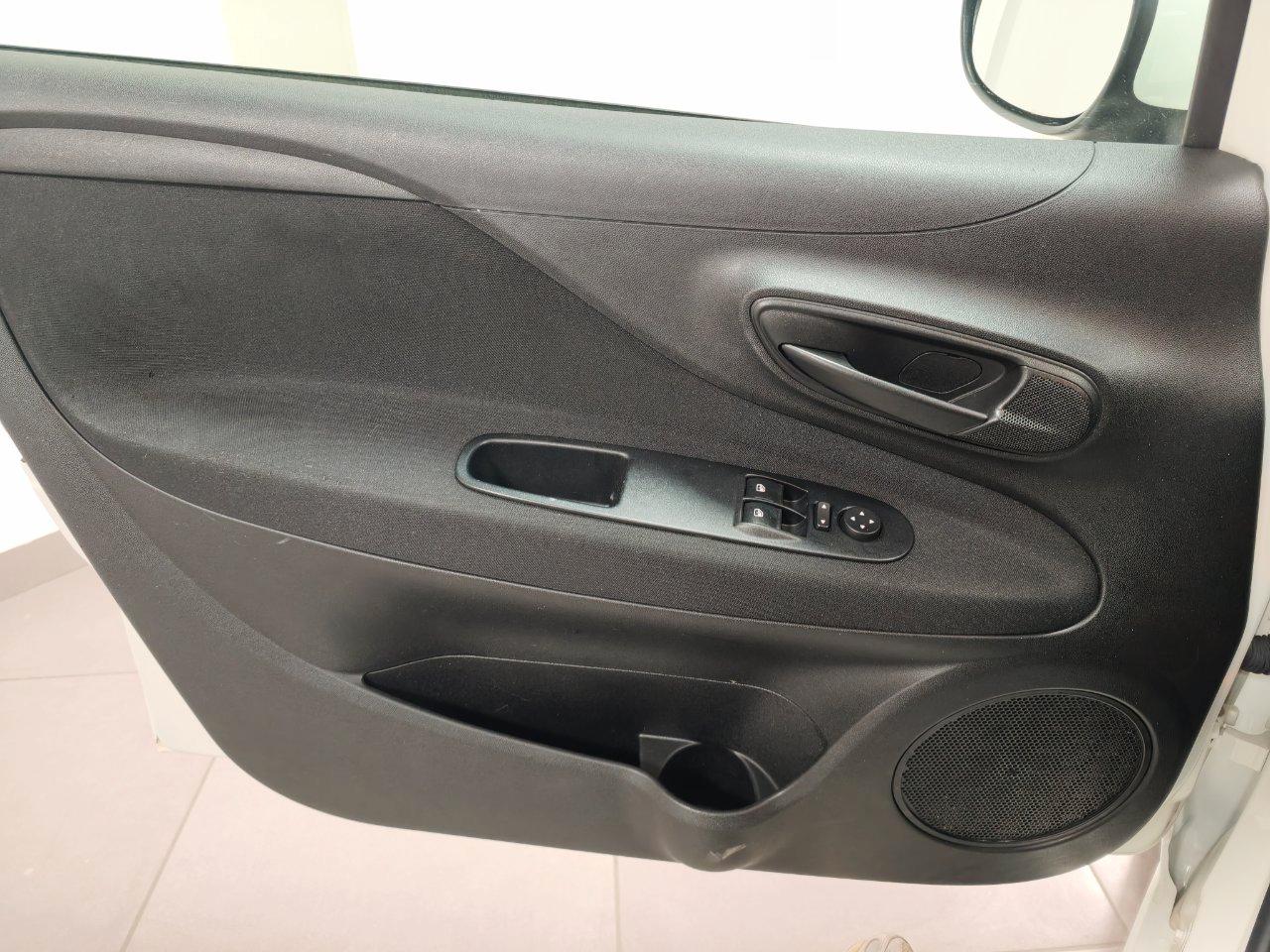 Fiat Punto 5 Porte Punto 5p 1.4 easypower Street Gpl E6 LEGGI