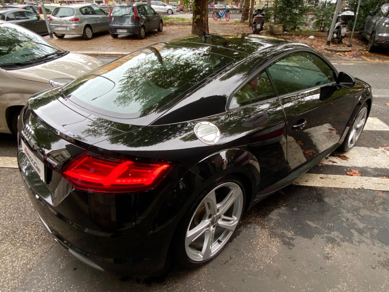 Audi TT Coupé 2.0 TFSI quattro S tronic 3xS line SEDILI RS MATRIX