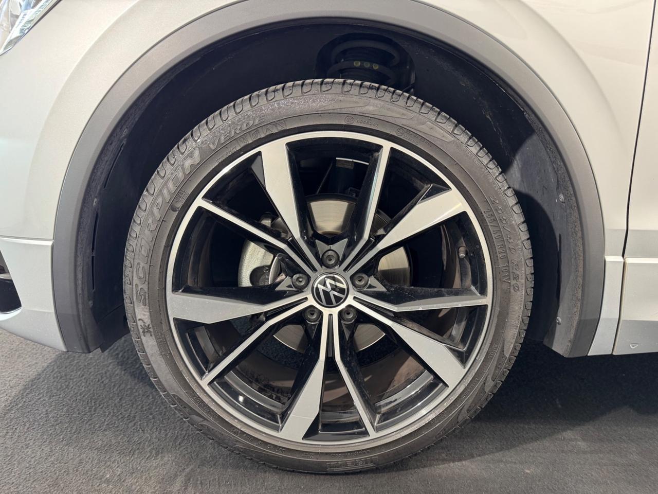 Volkswagen Tiguan 1.5 TSI 150 CV DSG ACT R-Line
