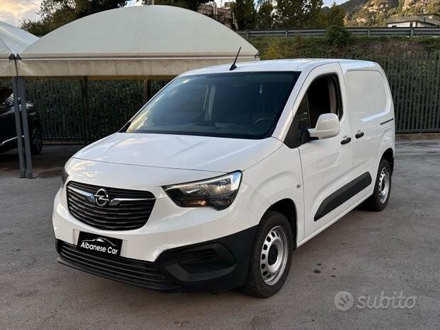 Opel combo 1.5 turbo d 130 cv furg. gancio train