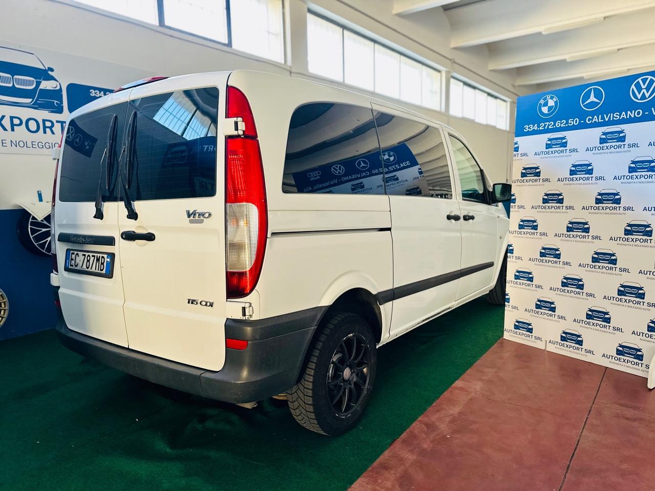 Mercedes-benz Vito Mercedes compact 2010