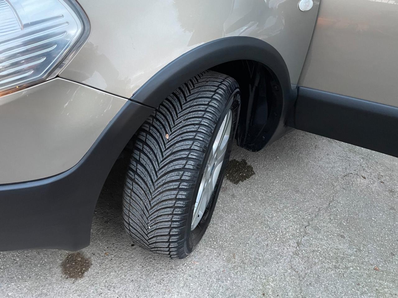 Fiat Sedici 1.9 120 CV MJT 4x4 Emotion Frizione nuova Tagliandata NEOPATENTATI