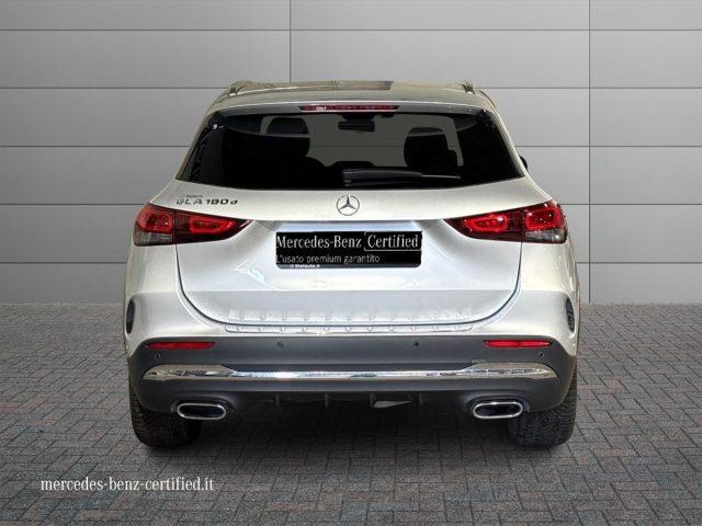 MERCEDES-BENZ GLA 180 d Automatic Premium
