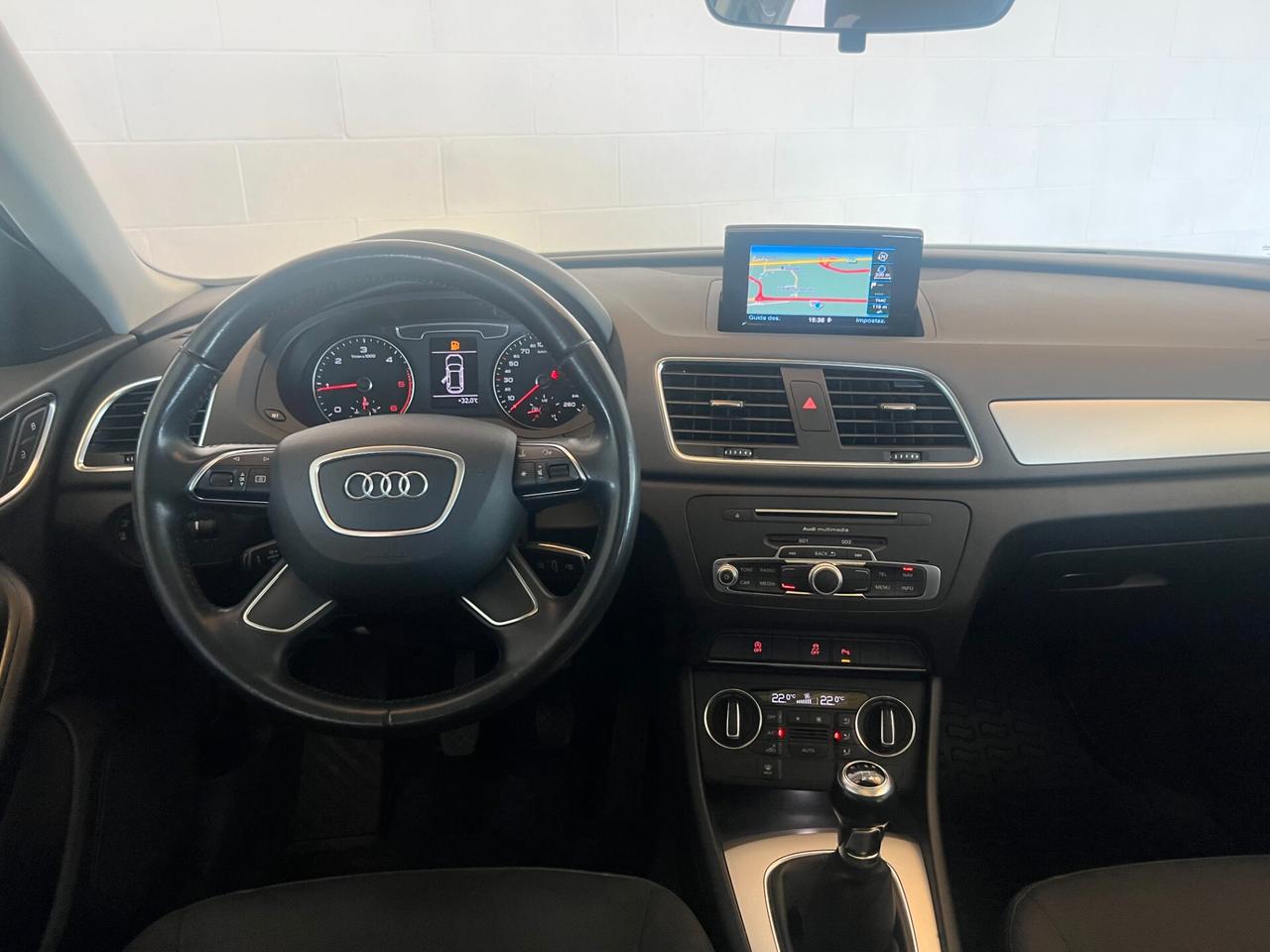 Audi Q3 2.0 TDI 150 CV Sport tetto apribile e panoramico unico proprietario