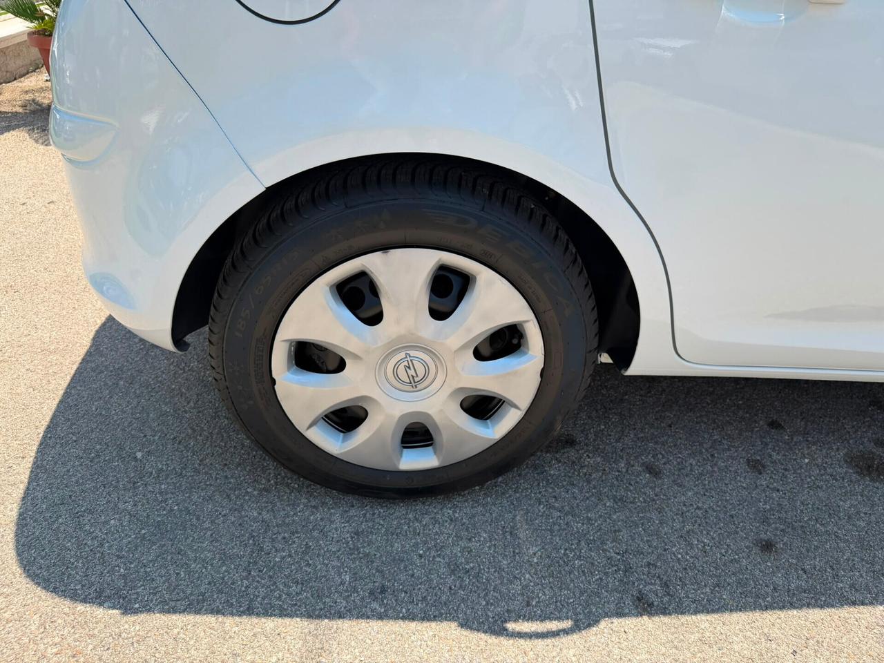 Opel Corsa 1.2 5 porte Elective