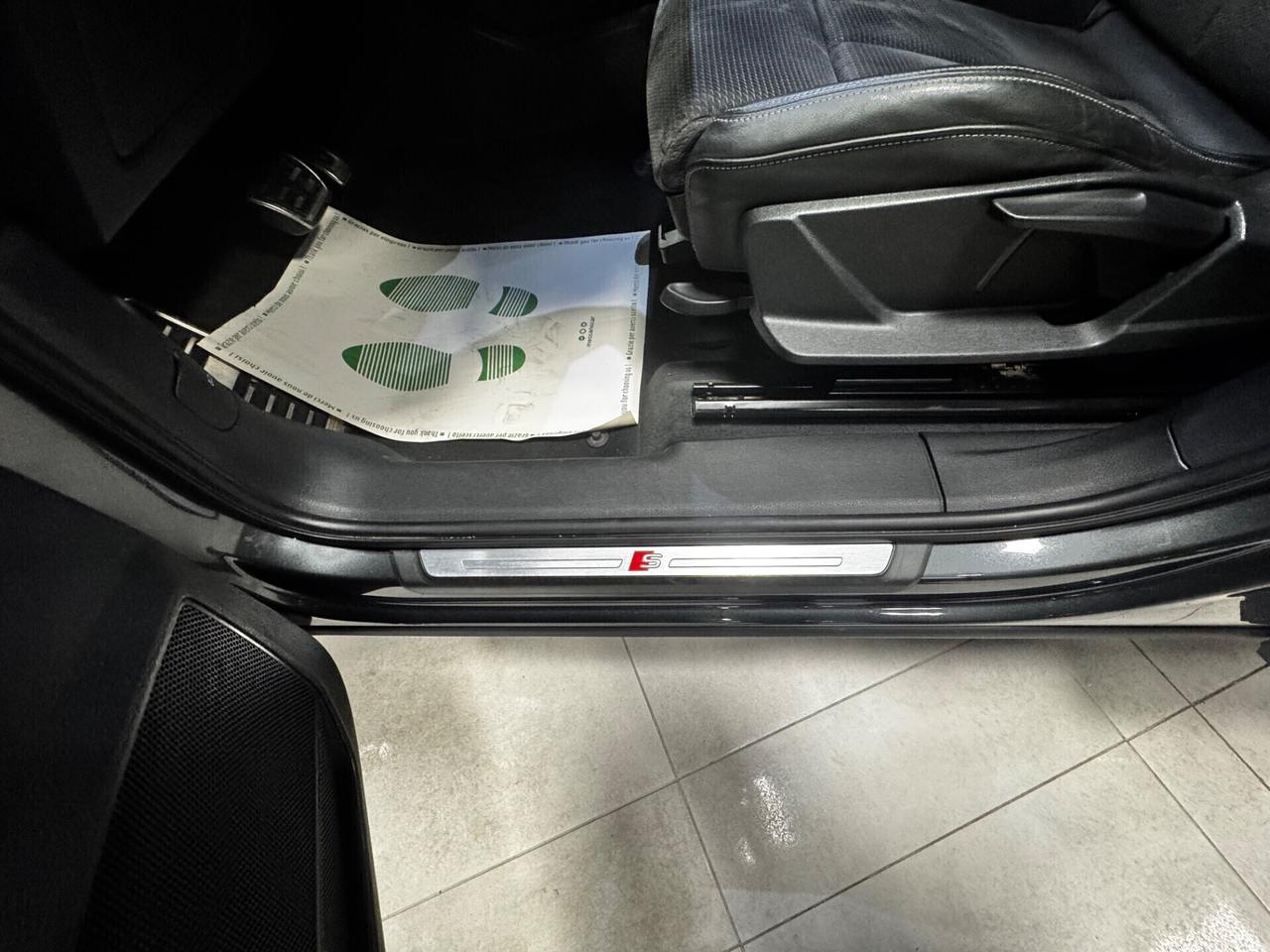 AUDI Q3 2.0 TDI QUATTRO S-TRONIC SLINE