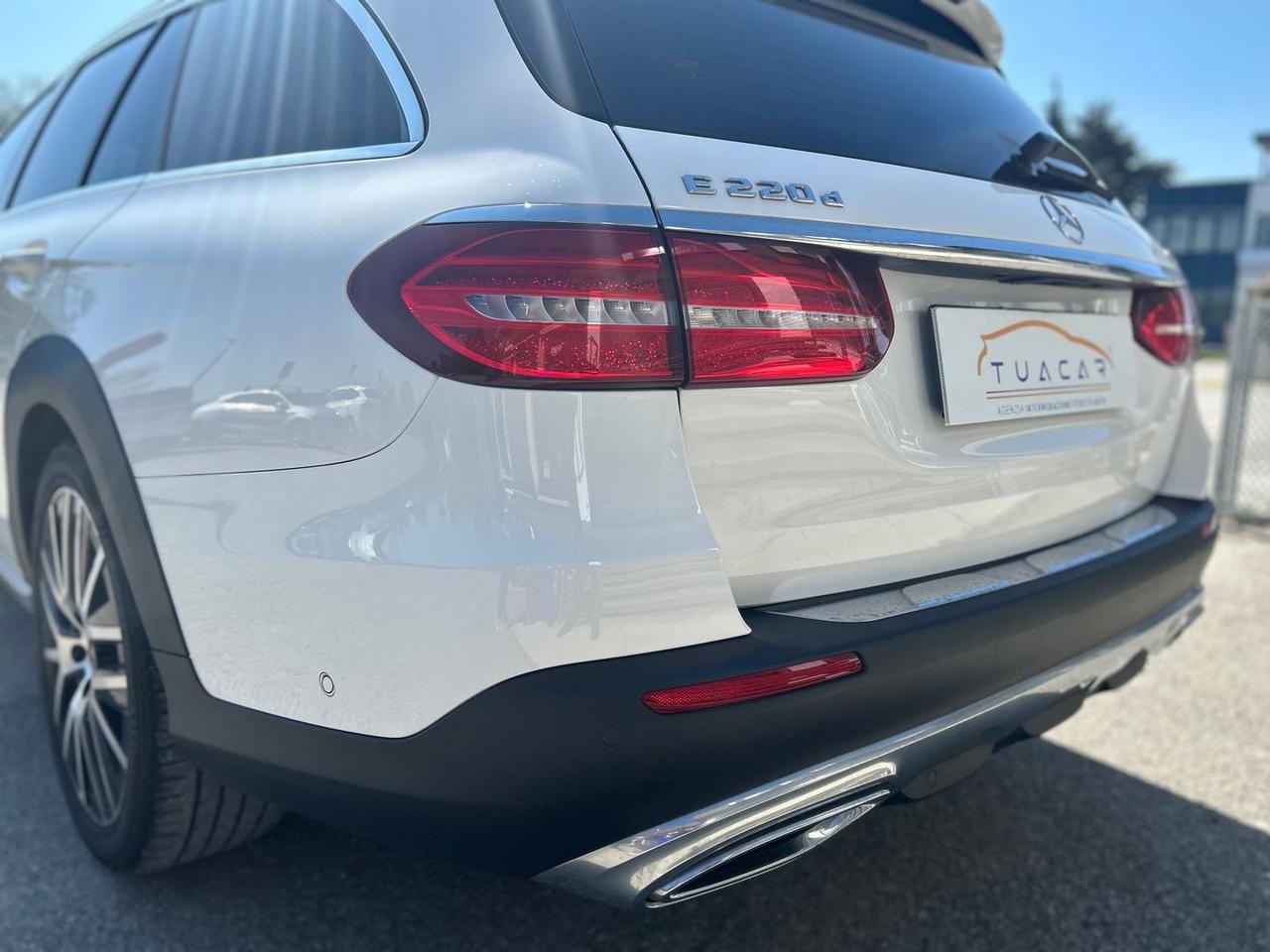 Mercedes-Benz E 220 Premium Plus E 220 D #10317