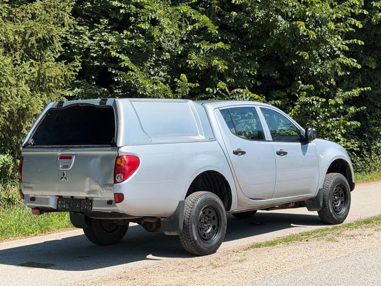 Mitsubishi L200 °Invite°Doppia Cabina°4x4 CLIMA