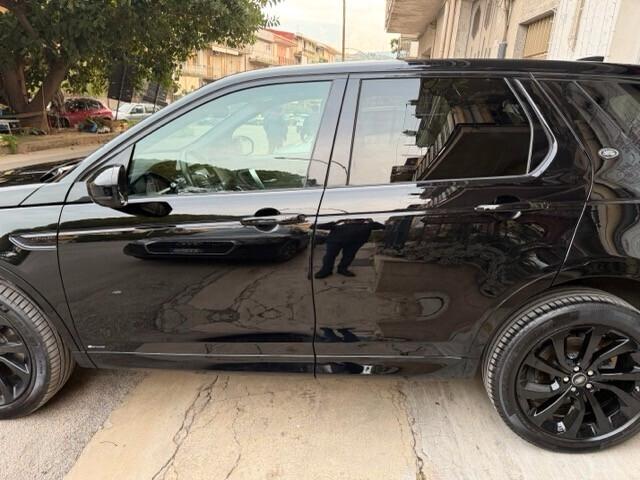 Land Rover Discovery Sport 2.0 ID4 150 CV 4WD R-Dynamic S