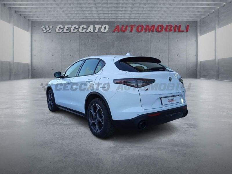 Alfa Romeo Stelvio 2023 2.2 t Sprint Q4 210cv auto