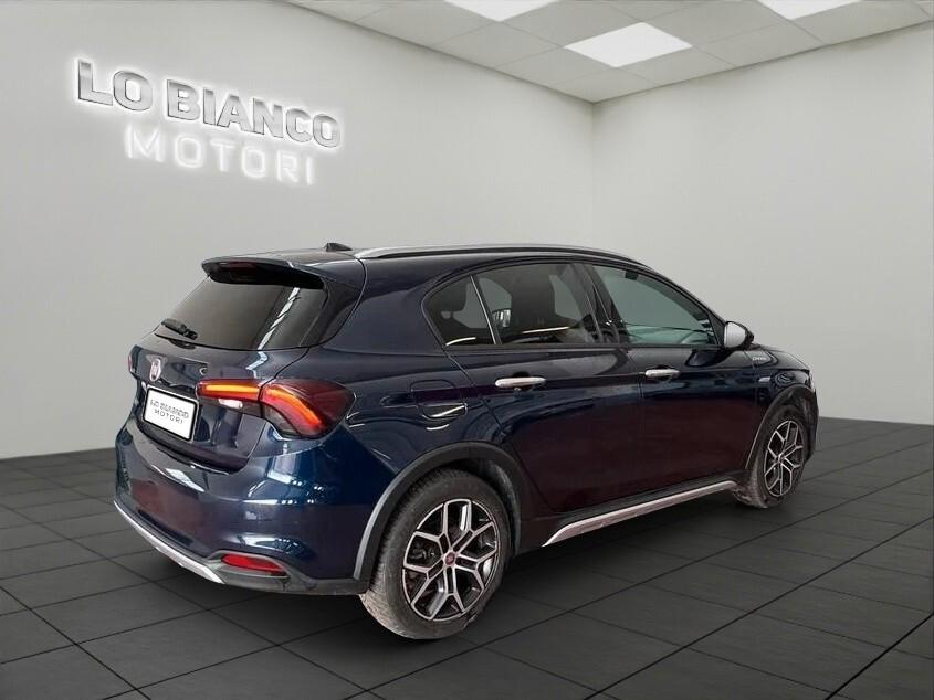 Fiat Tipo 1.6 Mjt S&S SW Cross