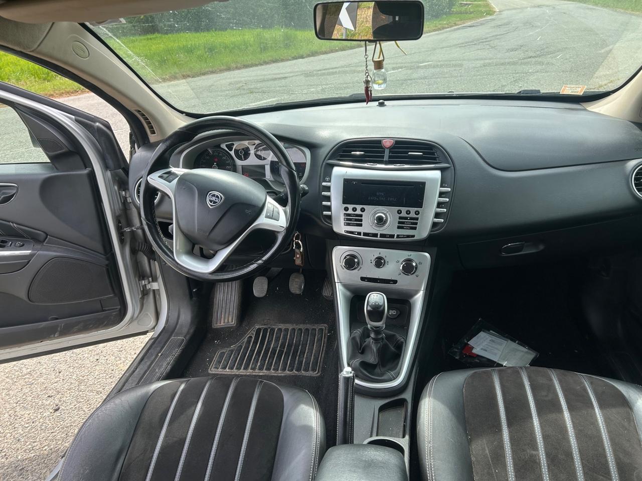 Lancia Delta 1.6 MJT DPF Argento