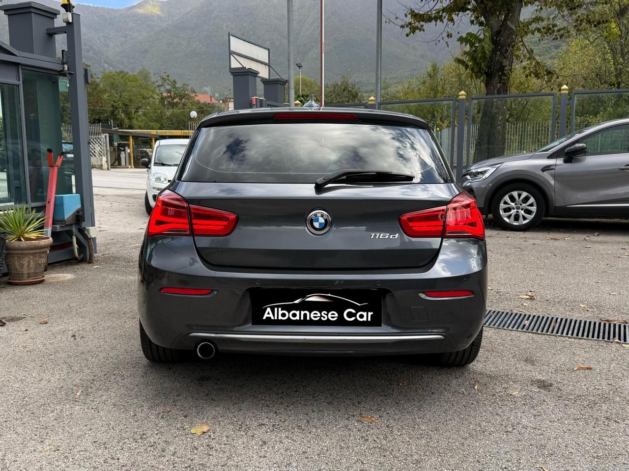 Bmw 116d 5p. Urban Auto.