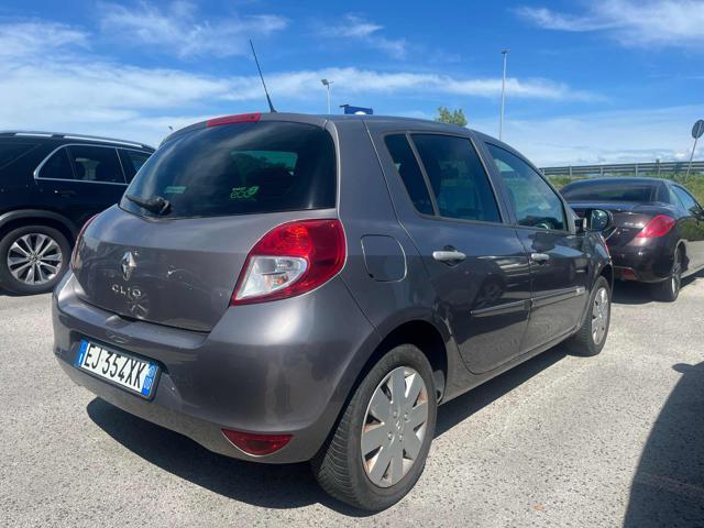 RENAULT Clio 1.2 16V 5 porte Live!