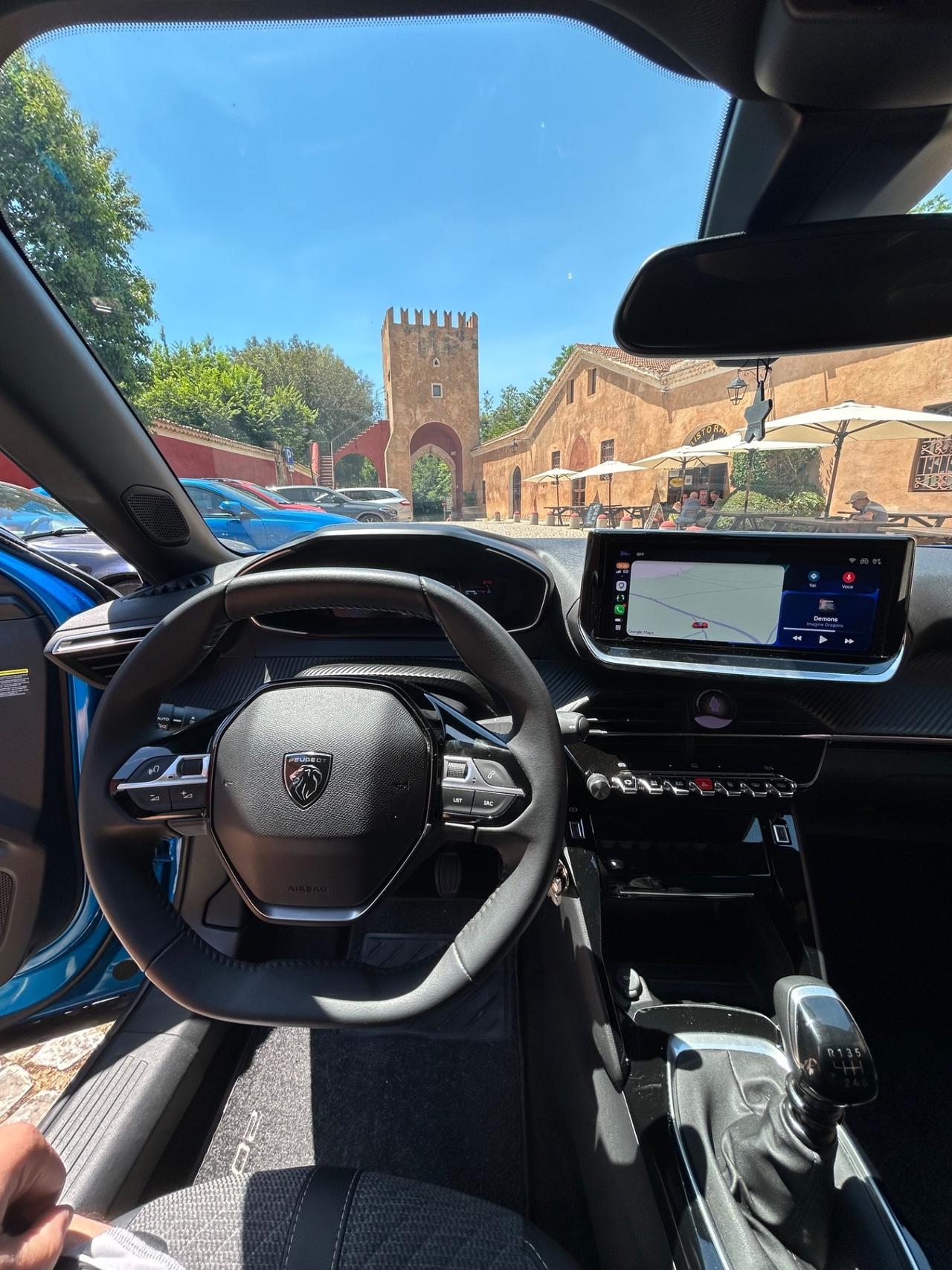 Peugeot 2008 PureTech 100 S&S Allure