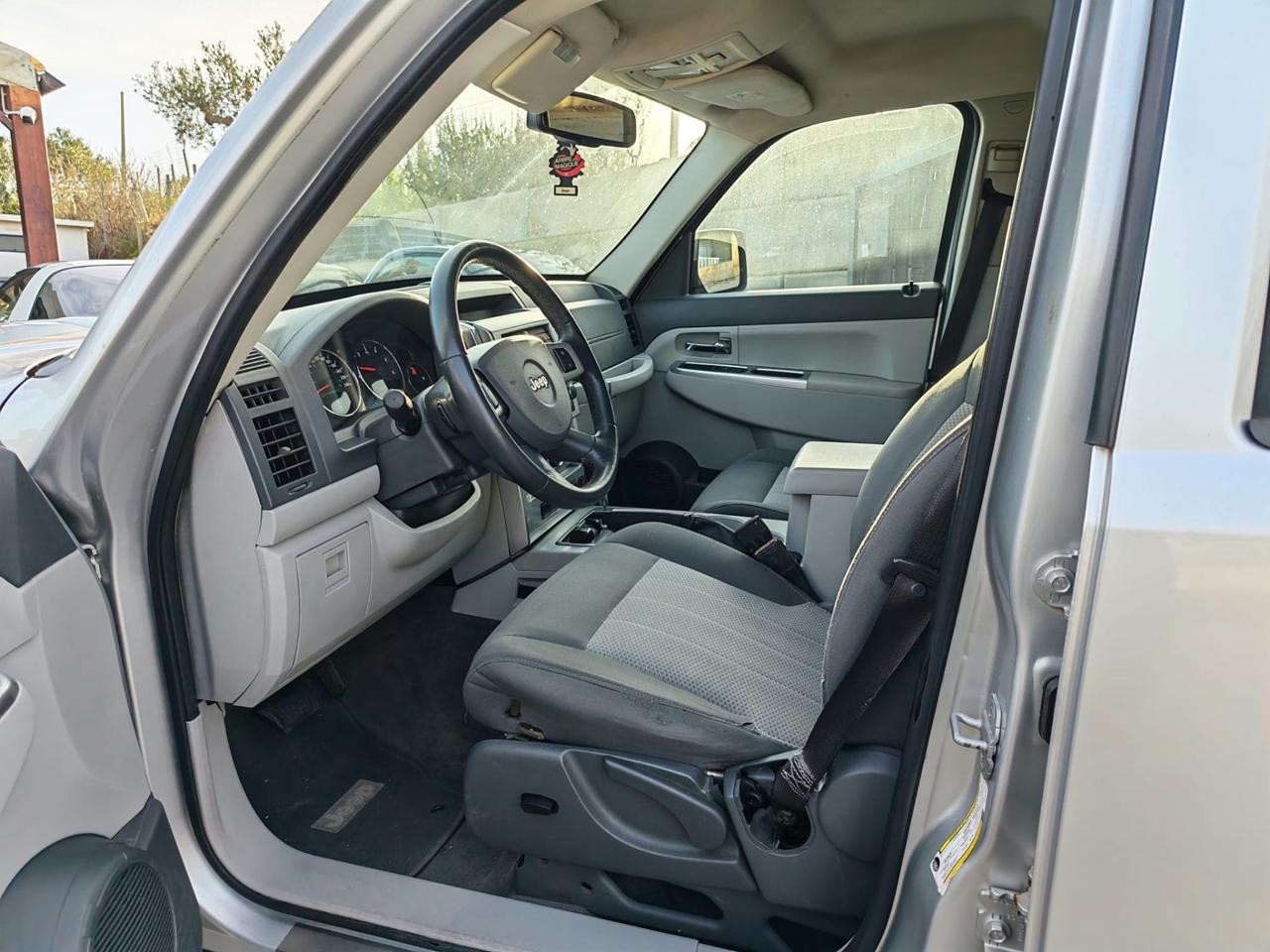 Jeep Cherokee 2.8 CRD DPF Limited Auto