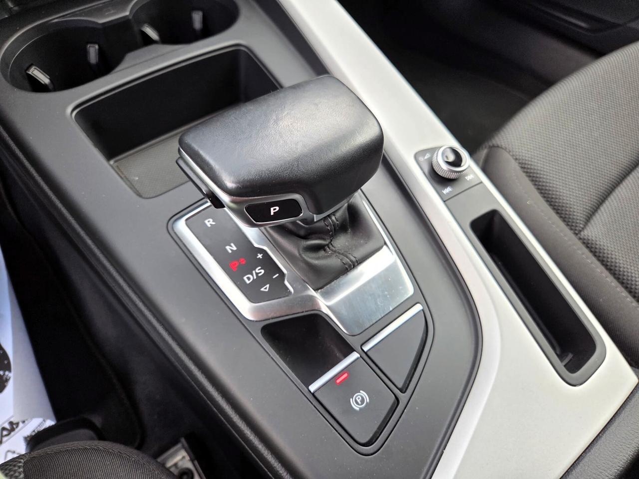 Audi A4 Avant 40 TDI S tronic Business