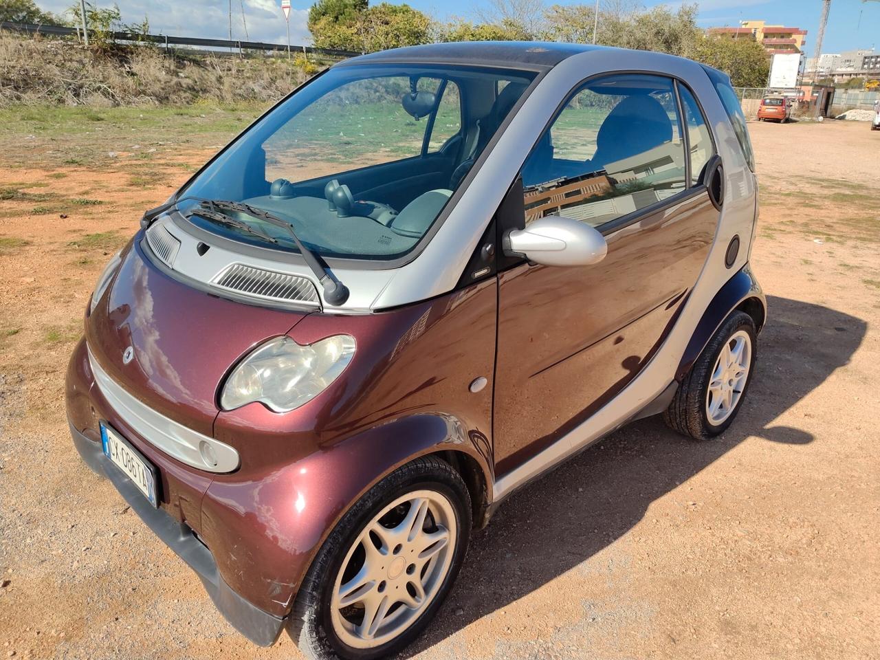 Smart ForTwo 700 coupé pure (37 kW)