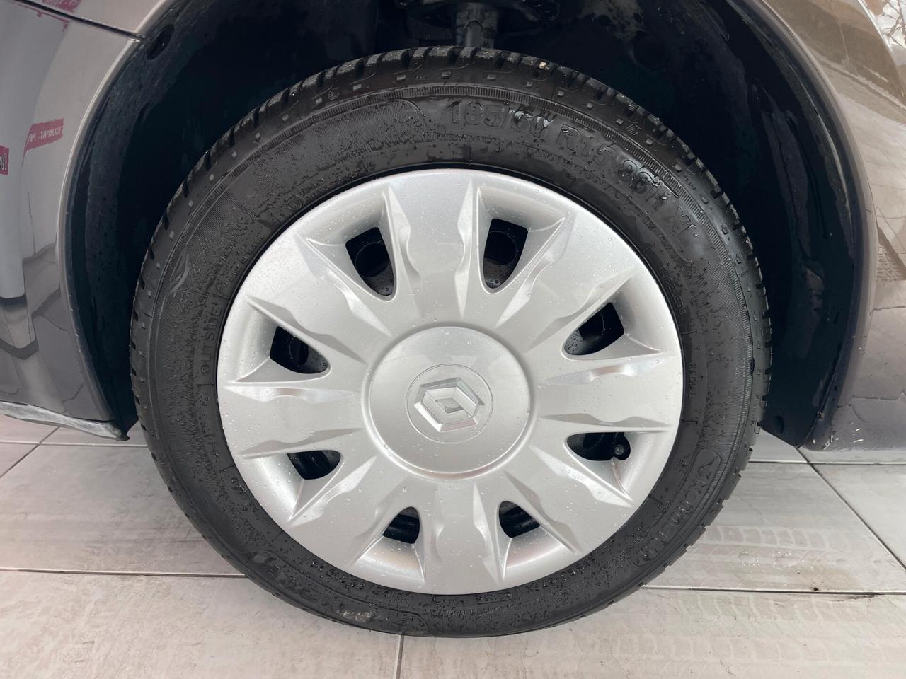 RENAULT Modus 1ª serie Modus 1.5 dCi 70CV Luxe...