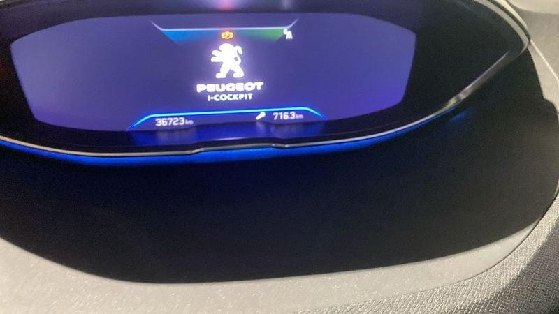 Peugeot 3008 Hybrid4 300 e-EAT8 GT