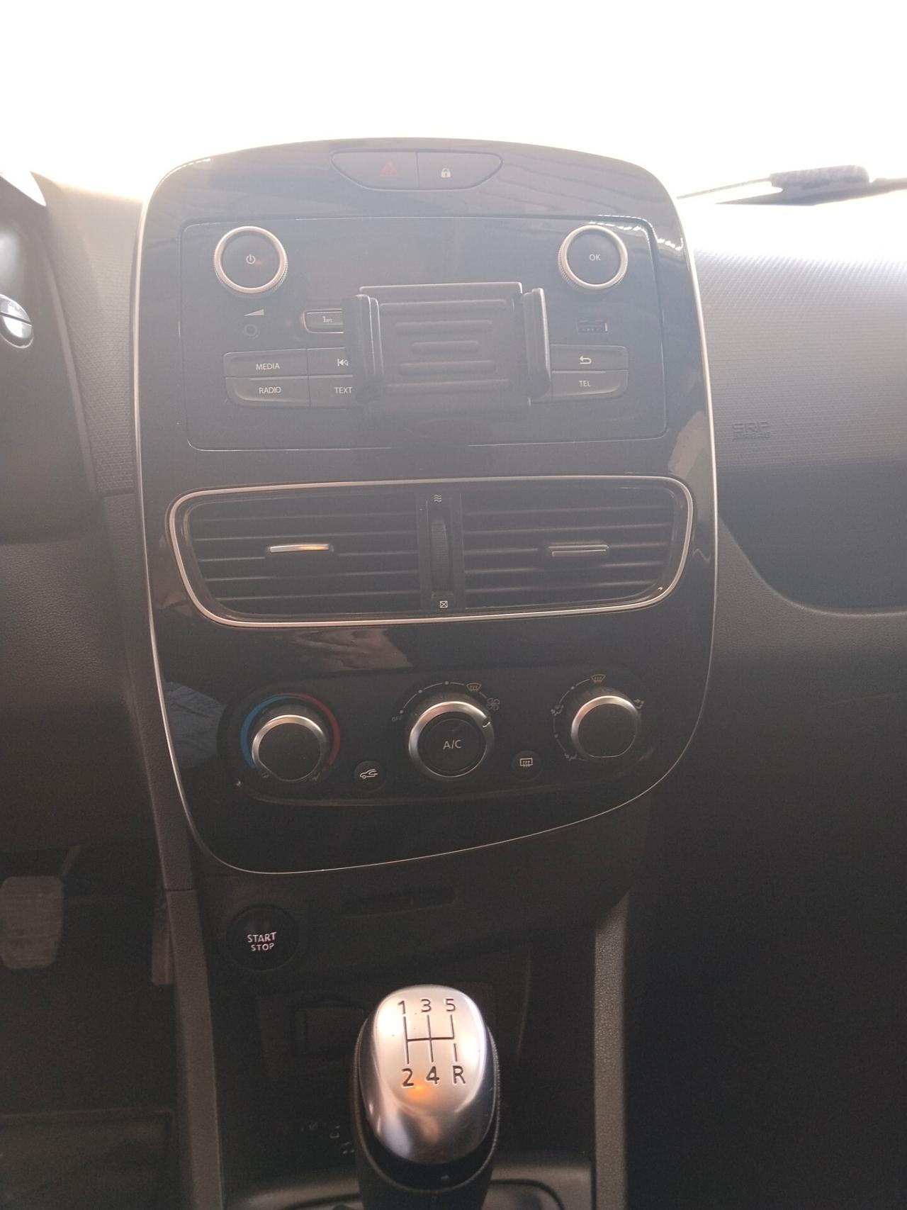 Renault Clio 1.5 diesel 2018 CON GARANZIA