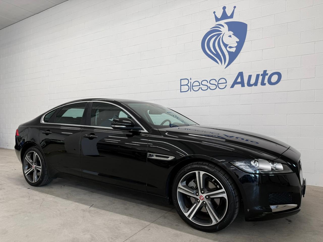 Jaguar XF 2.0 D 180 CV aut. Prestige