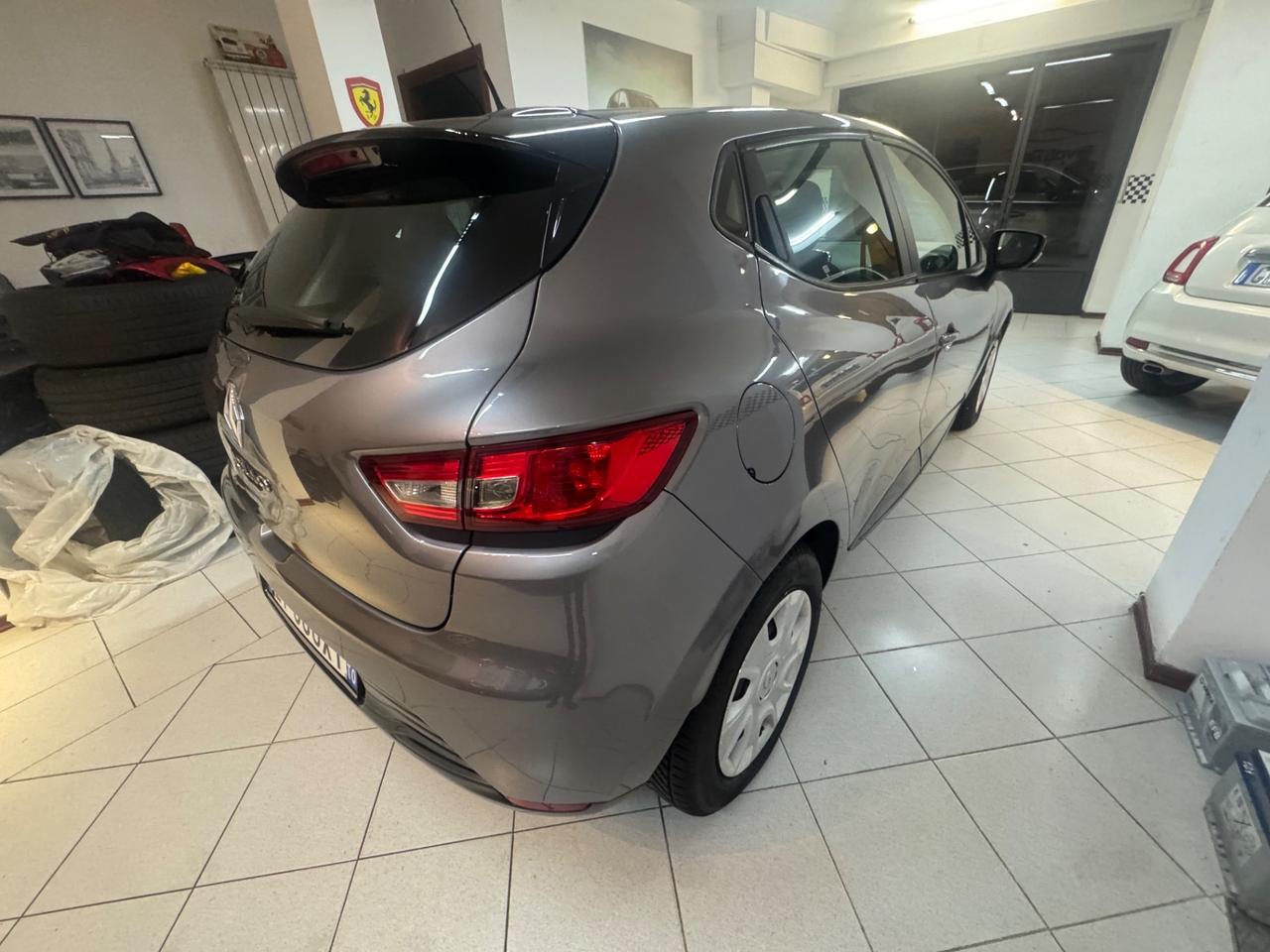 Clio 1.2 75CV GPL CASA MADRE