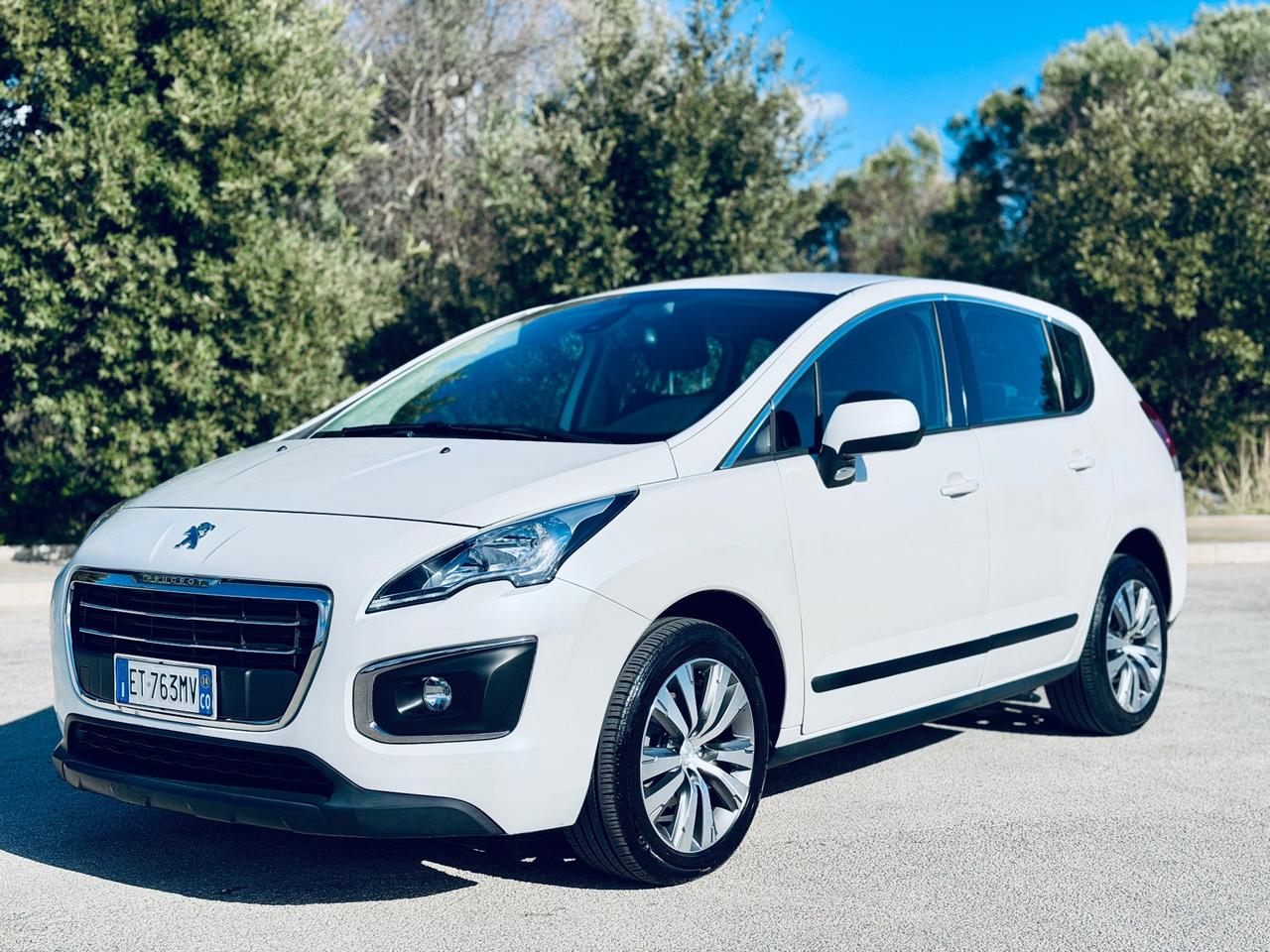 Peugeot 3008 1.6 HDi 115CV Business