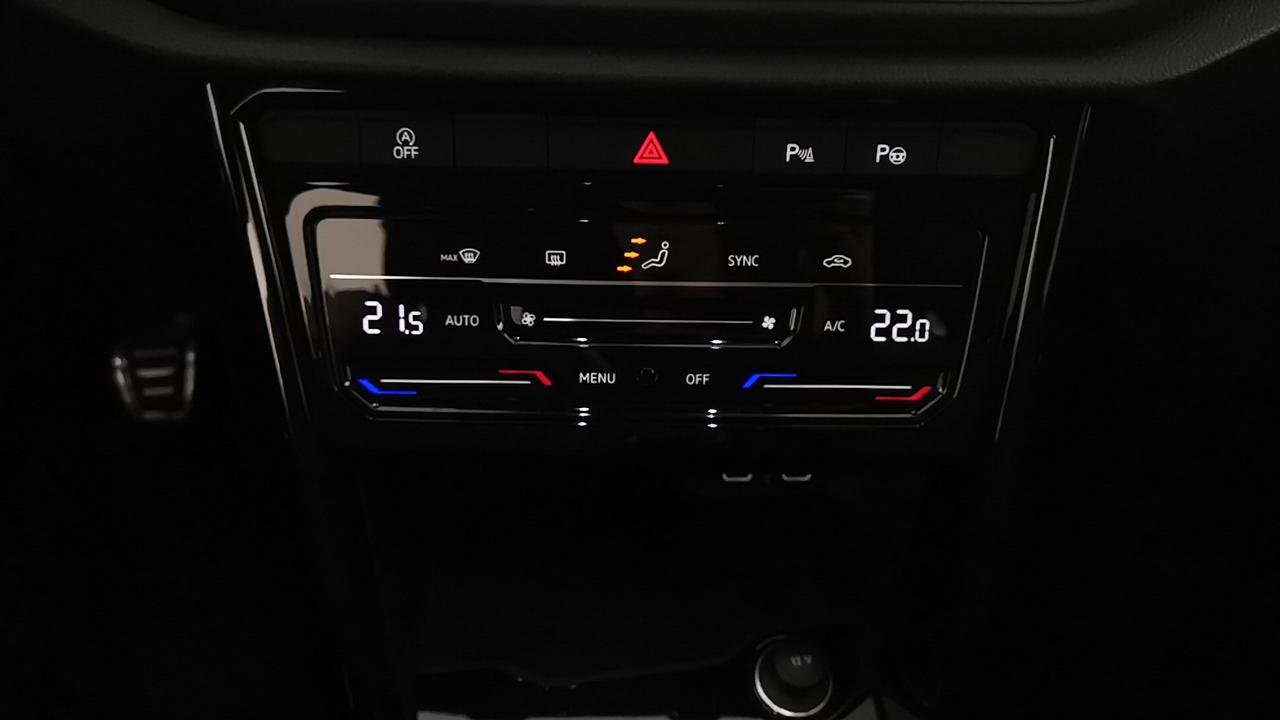 VOLKSWAGEN T-Roc I 2022 - T-Roc 1.5 tsi R-Line