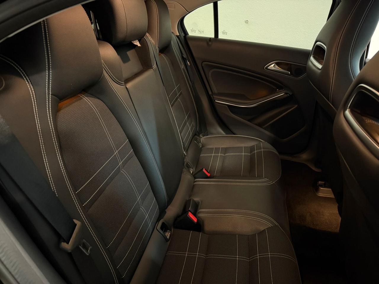 Mercedes-benz A 200 d Automatic 4Matic Premium
