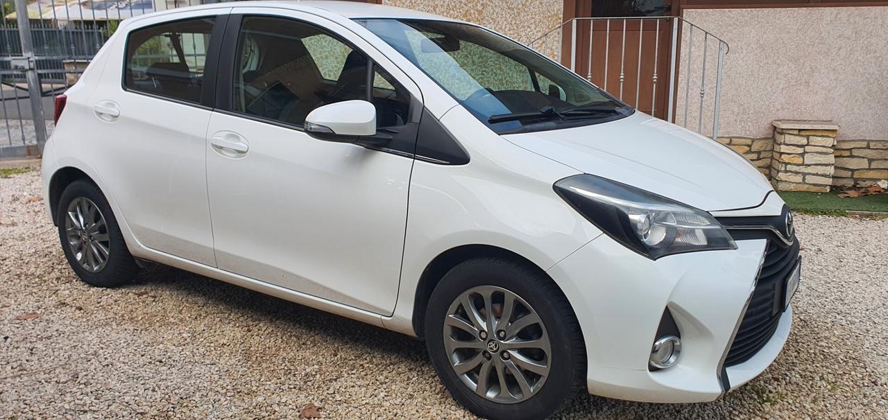 Toyota Yaris 1.0 5 porte Lounge
