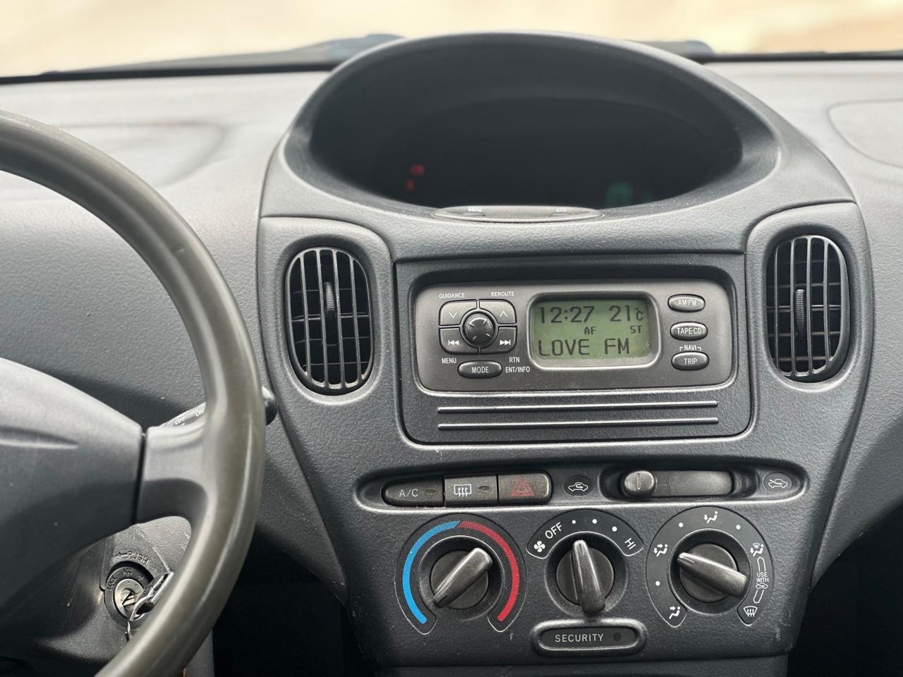 Toyota YARIS VERSO 1.4 DIESEL
