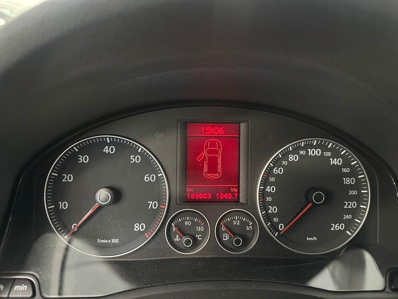 Volkswagen Golf 1.6 16V FSI 5p. Sportline