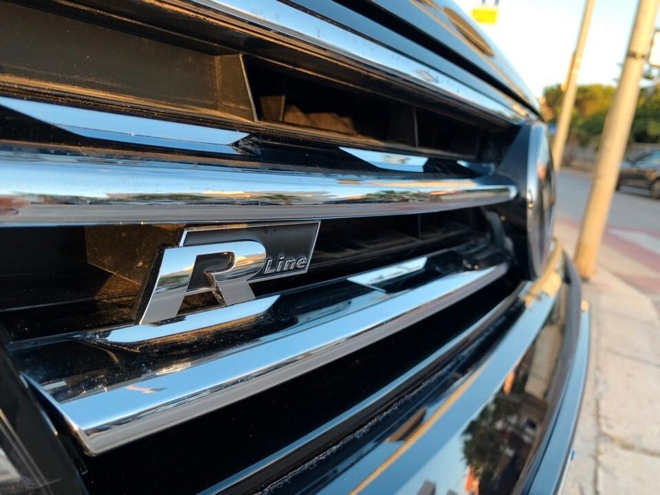 Volkswagen Tiguan 2.0 TDI SCR R-LINE 150 CV COOKPIT-CARPLAY-LED-CAM