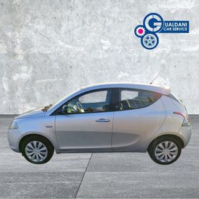 Lancia Ypsilon Ypsilon 1.2 69 CV 5 porte Silver