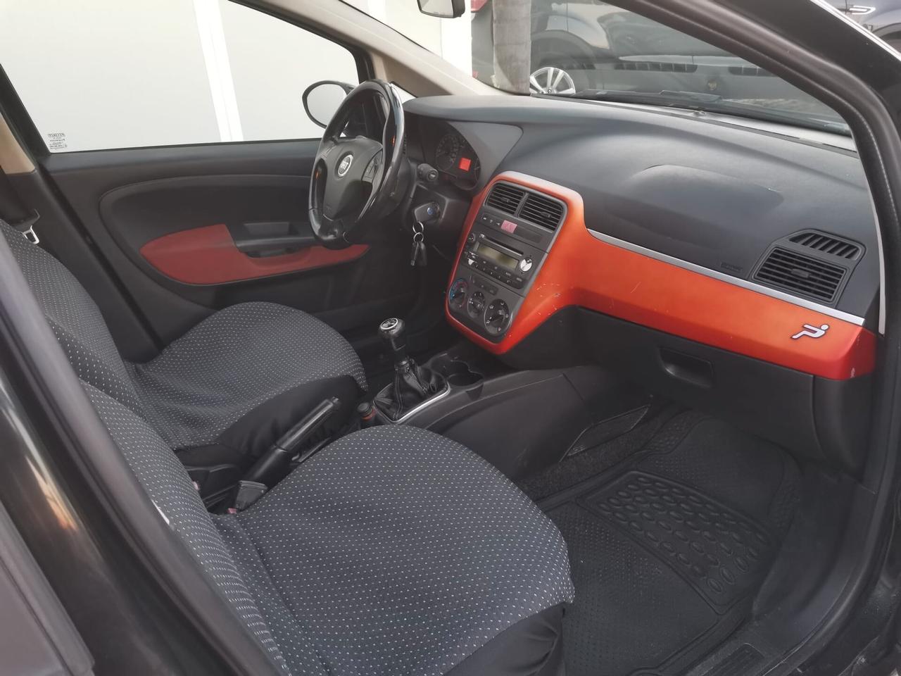 Fiat Grande Punto 1.3 MJT 75 CV 5 porte Dynamic