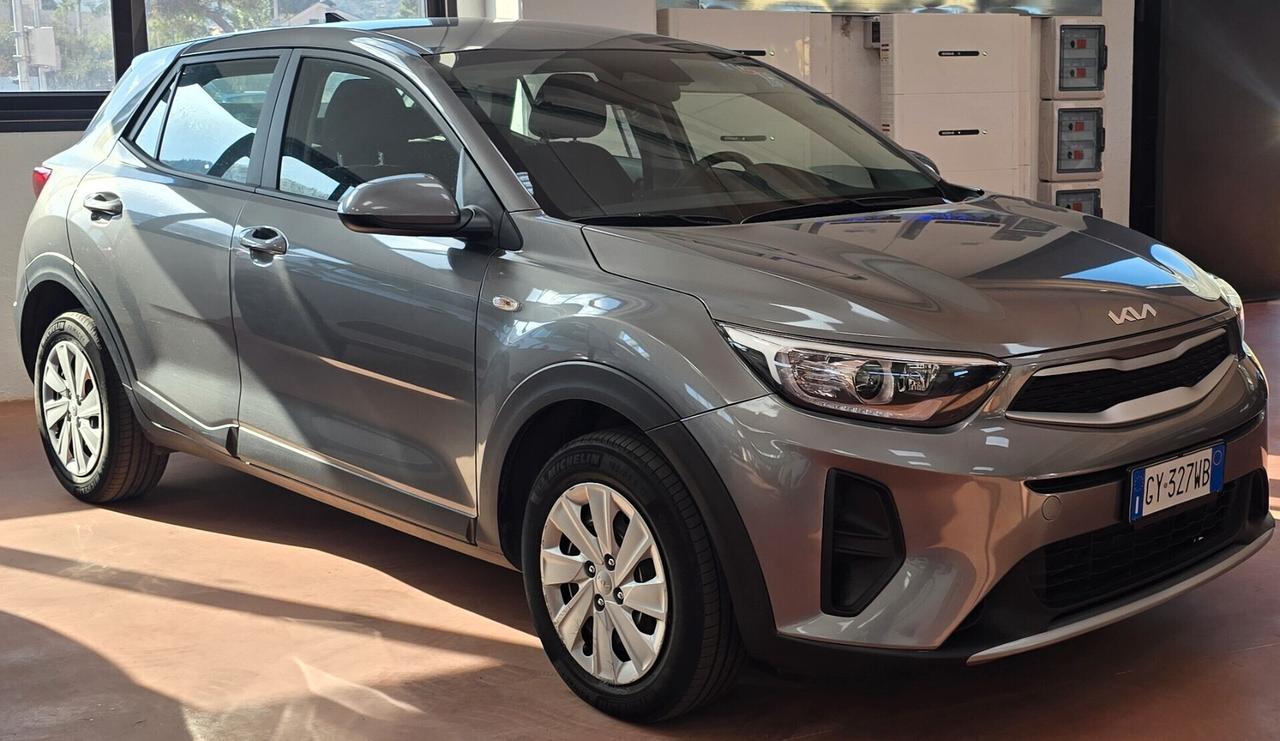 Kia Stonic 1.2 Urban DPI 80 CV (59 kW) - Il Urban Crossover Compatto e Affidabile