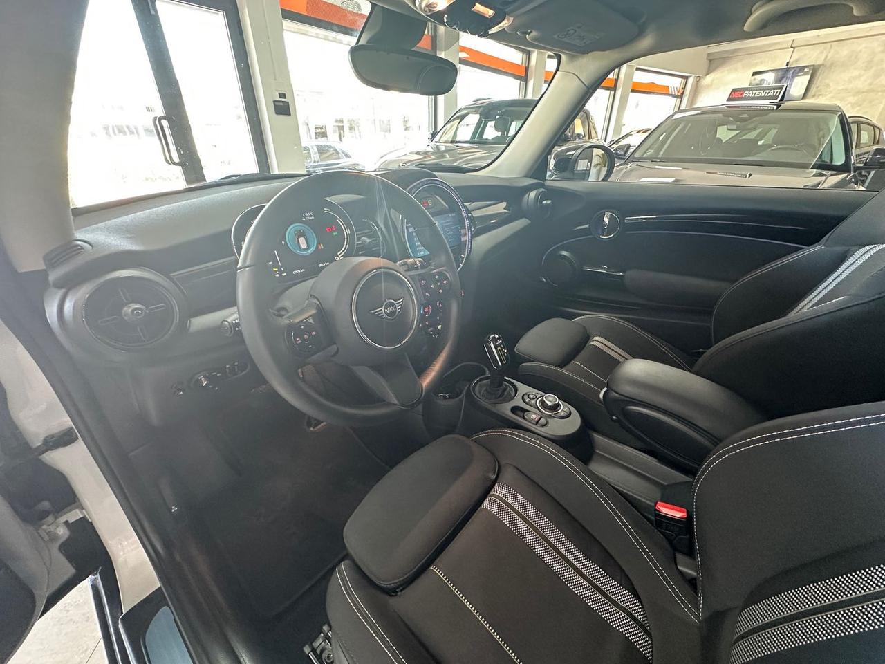 Mini Cooper Classic Cooper SE #6090