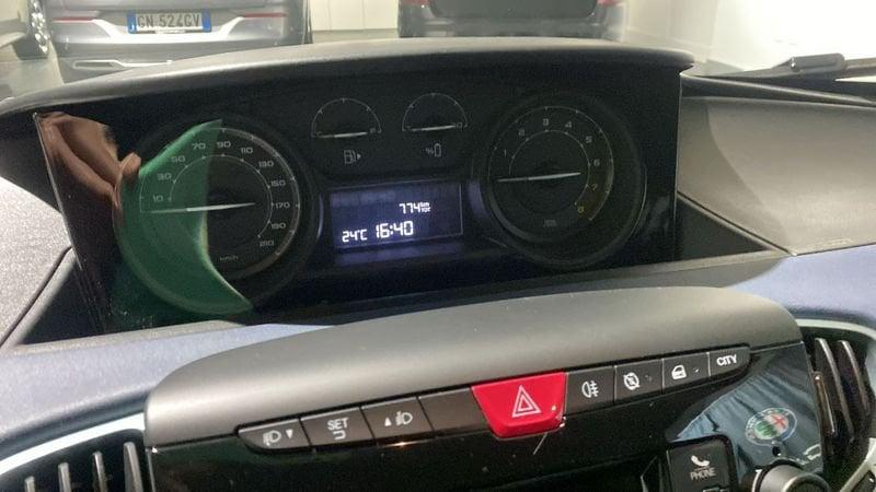 Lancia Ypsilon 1.0 FireFly 5 porte S&S Hybrid Oro